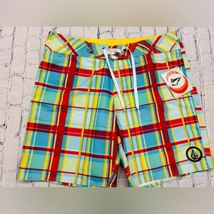 VOLCOM mens size 36 board shorts - NEW!